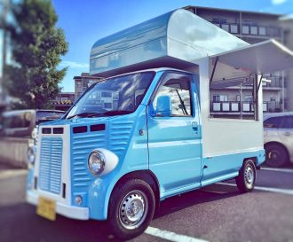 フレンチトラックタイプ（京都府 みねやま福祉会さま）の移動販売車を製作させていただきました。